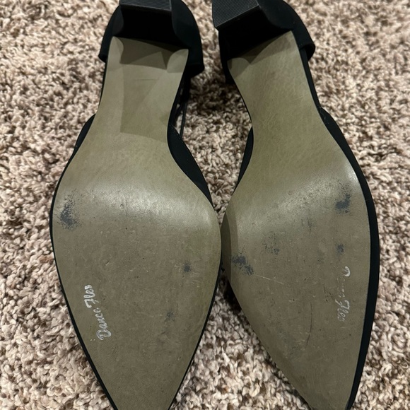 Easy Street Women’s Moonlight Dress Pump - Picture 6 of 7